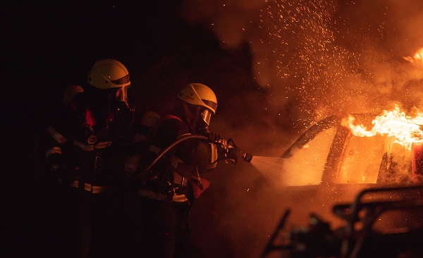 Dubai Civil Defence acted fast to put out Dubai car fire within minutes. (Credit: Unsplash)